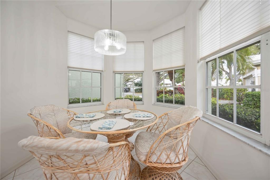 547 Fallbrook Drive Venice, FL 34292 - Photo 13 of 79