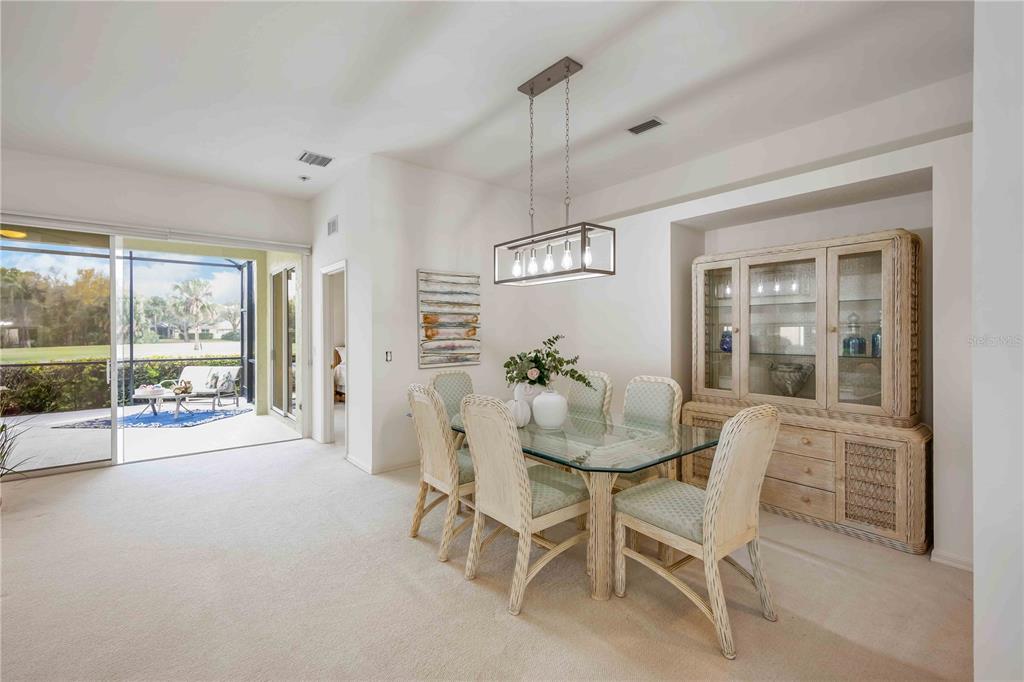 547 Fallbrook Drive Venice, FL 34292 - Photo 16 of 79