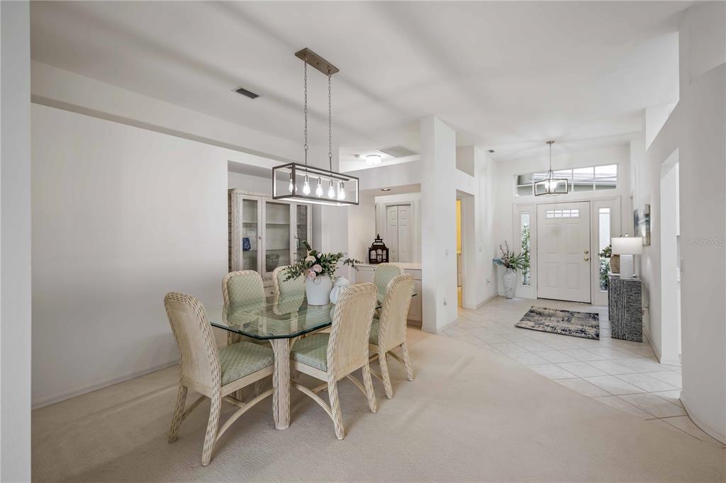 547 Fallbrook Drive Venice, FL 34292 - Photo 19 of 79