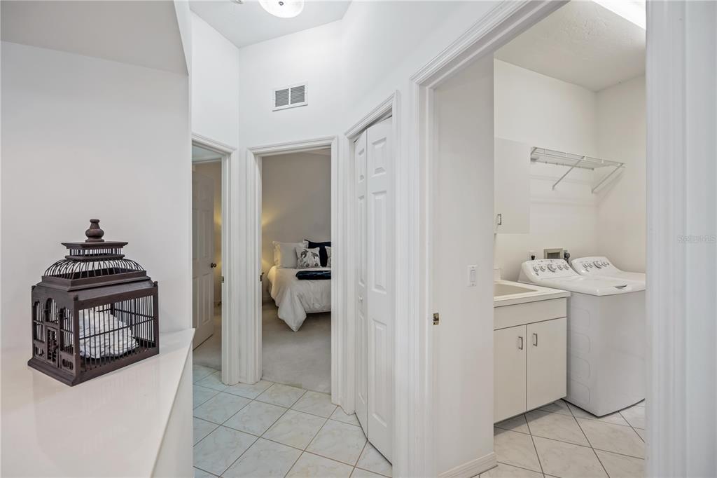 547 Fallbrook Drive Venice, FL 34292 - Photo 25 of 79