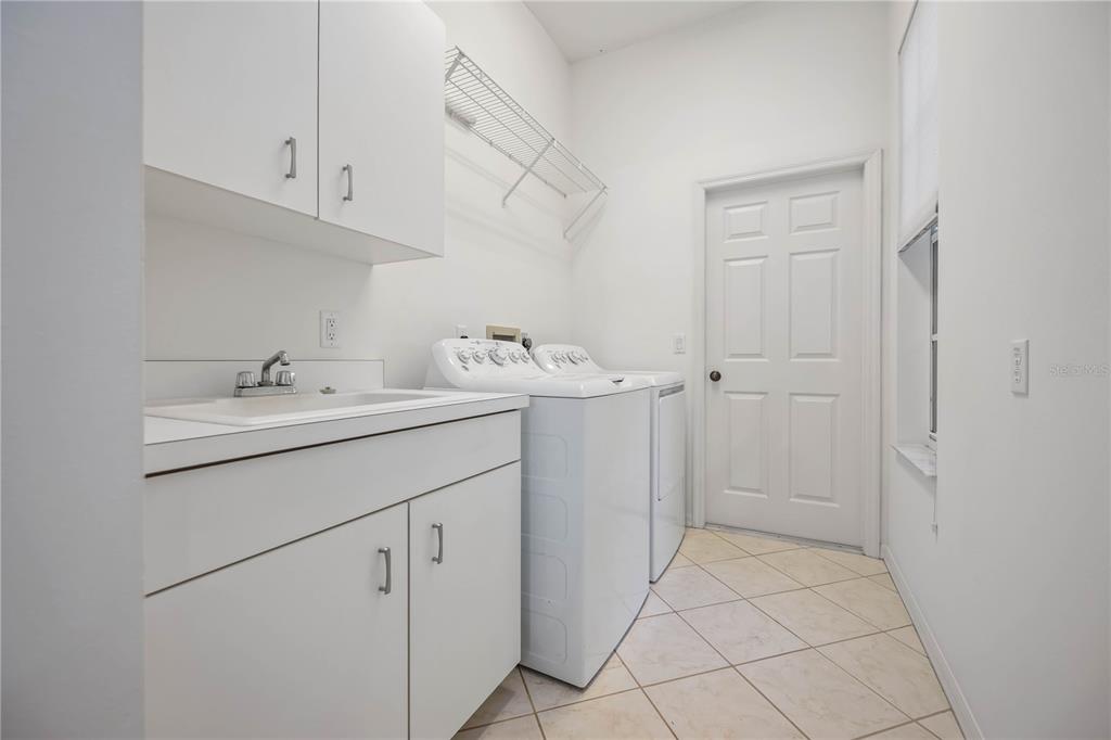 547 Fallbrook Drive Venice, FL 34292 - Photo 26 of 79