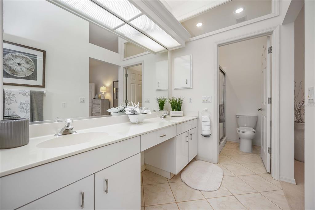 547 Fallbrook Drive Venice, FL 34292 - Photo 30 of 79