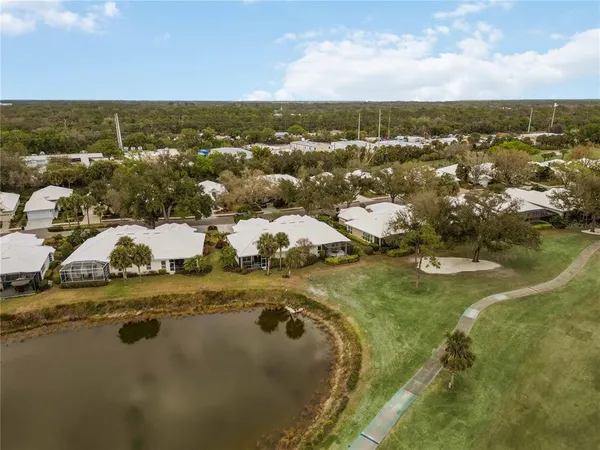 $365,000 | 547 Fallbrook Drive, Venice, FL 34292