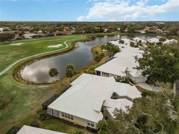 $365,000 | 547 Fallbrook Drive, Venice, FL 34292