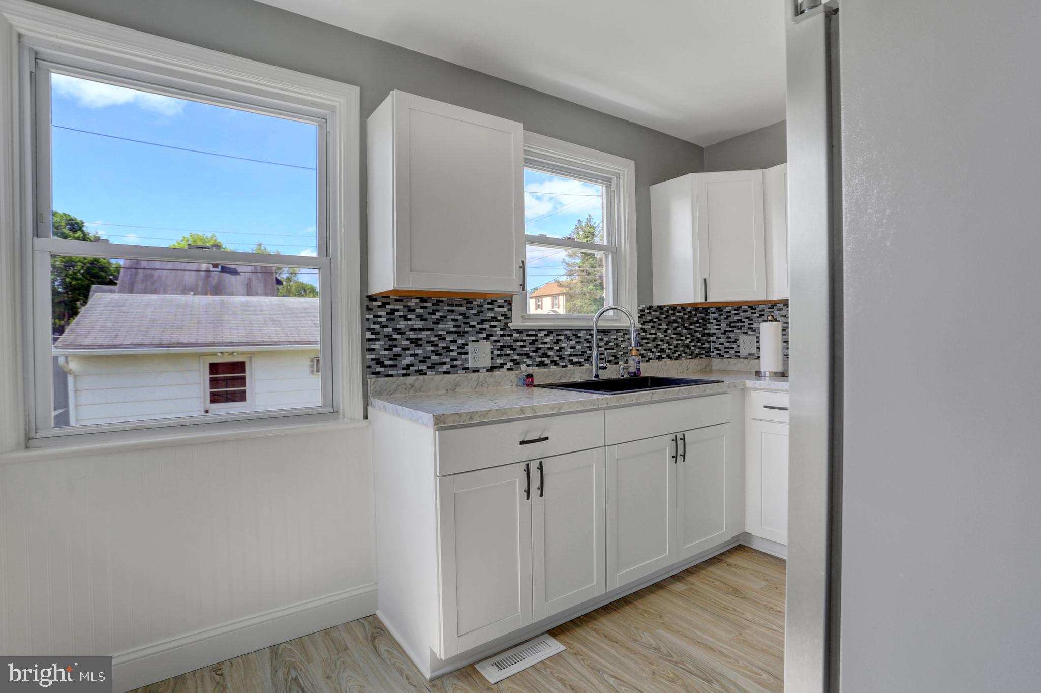 1057 Fairview Road Hagerstown, MD 21742 - Photo 7 of 32 All new cabinets and appliances year old