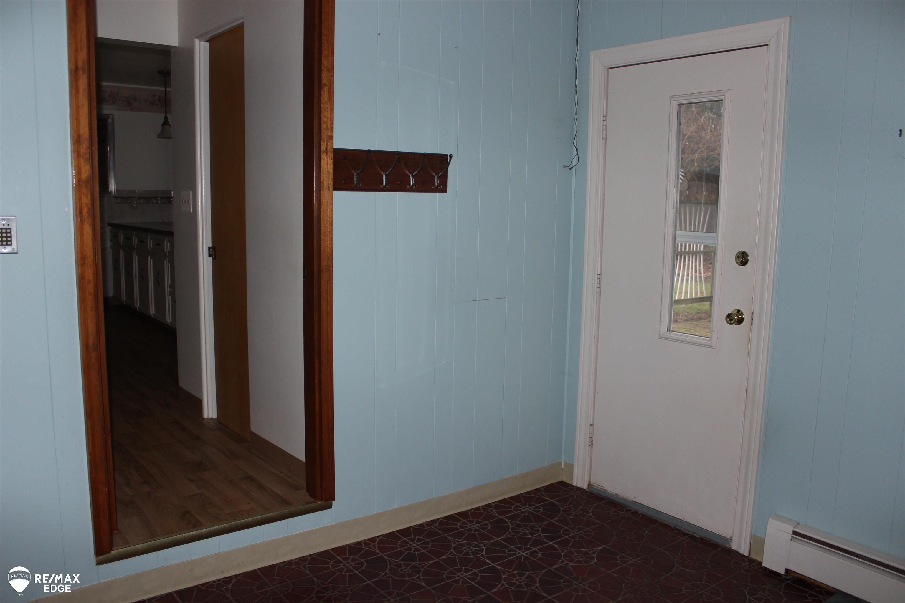 8047 Seymour Road Flushing, MI 48433 - Photo 16 of 47