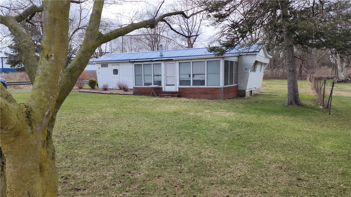 3582 Lenox Road Geneva Town, NY 14456 - Photo 4 of 25