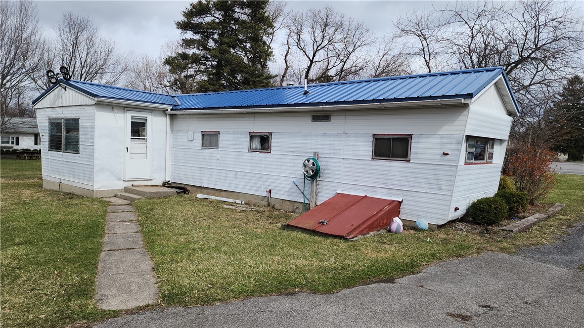 3582 Lenox Road Geneva Town, NY 14456 - Photo 9 of 25