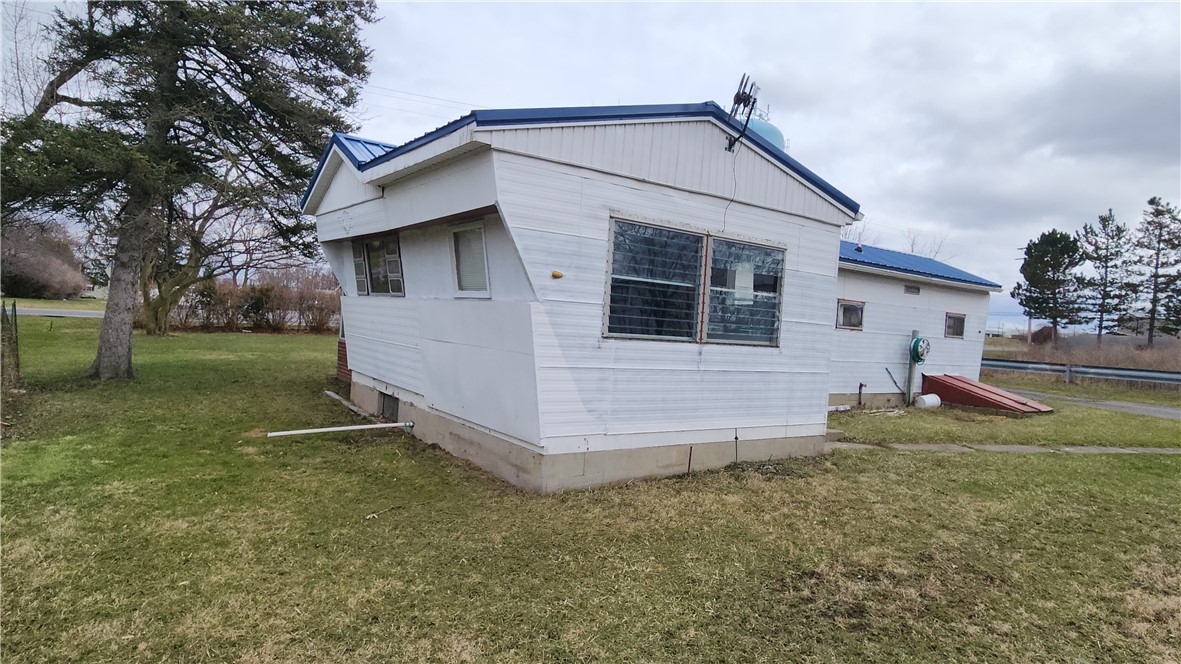 3582 Lenox Road Geneva Town, NY 14456 - Photo 10 of 25