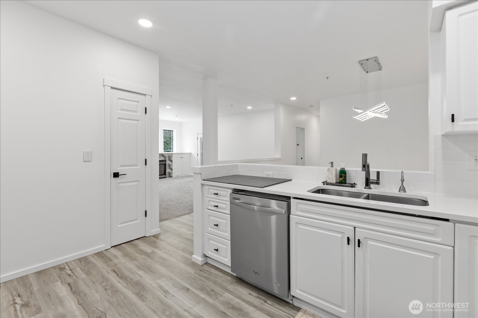 107 164th Street Southwest, Unit 3402 Bothell, WA 98012 - Photo 15 of 35