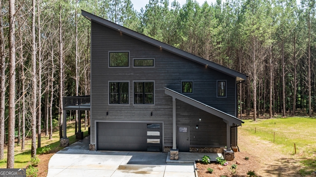 3279 Tommy Dillard Road Monroe, GA 30656 - Photo 2 of 36