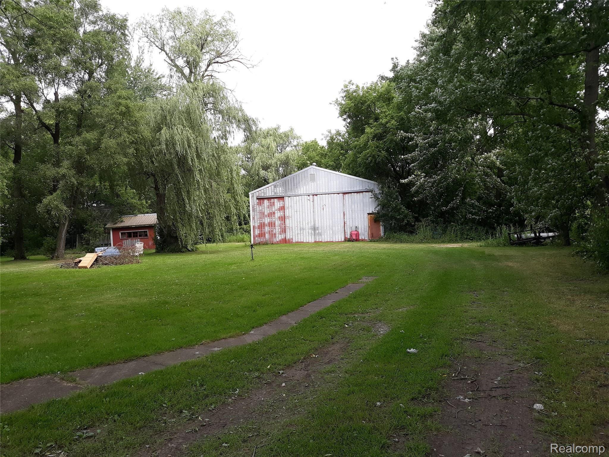 6268 West Mount Morris Road Mount Morris, MI 48458 - Photo 25 of 29 20190729_113527.jpg