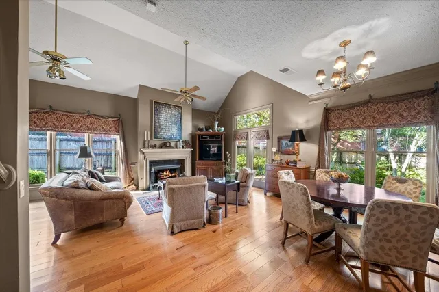 $369,000 | 5344 Panda Lane, Memphis, TN 38120