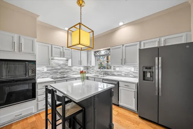 $369,000 | 5344 Panda Lane, Memphis, TN 38120