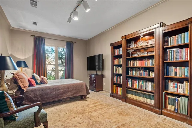 $369,000 | 5344 Panda Lane, Memphis, TN 38120