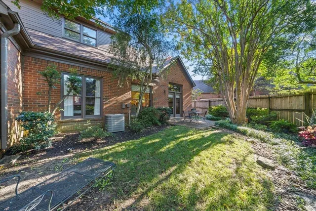 $369,000 | 5344 Panda Lane, Memphis, TN 38120