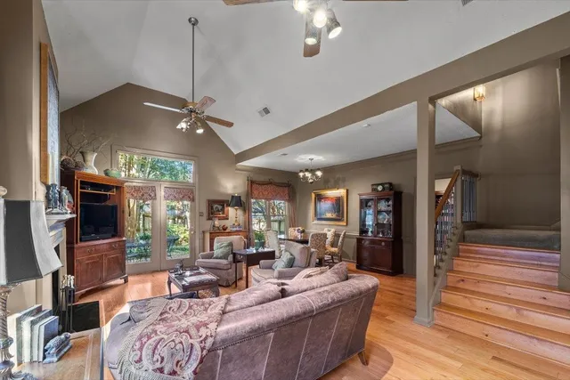 $369,000 | 5344 Panda Lane, Memphis, TN 38120