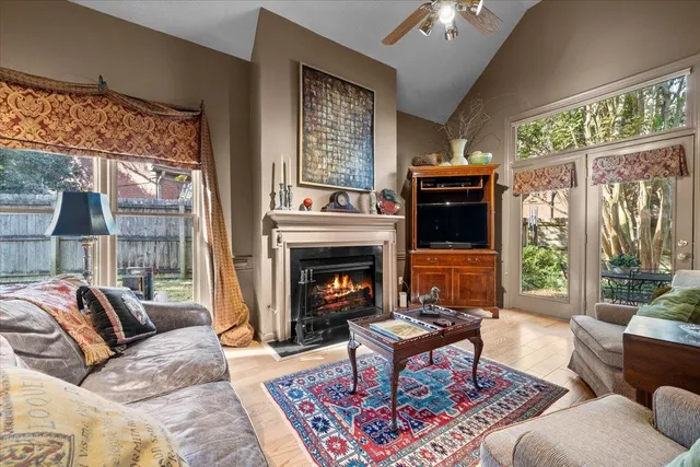 $369,000 | 5344 Panda Lane, Memphis, TN 38120