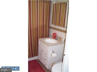 1816 Tomlinson Road Philadelphia, PA 19116 - Photo 11 of 12 Gallery Image 11