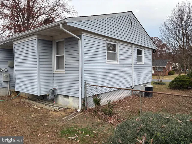 $320,000 | 41 Pendleton Road, Fredericksburg, VA 22405