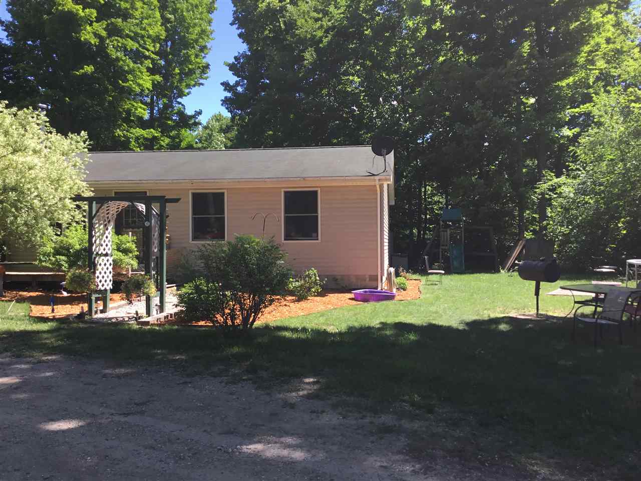 5651 Quarter Line Road South Boardman, MI 49680 - Photo 17 of 24 1844221-16.JPG