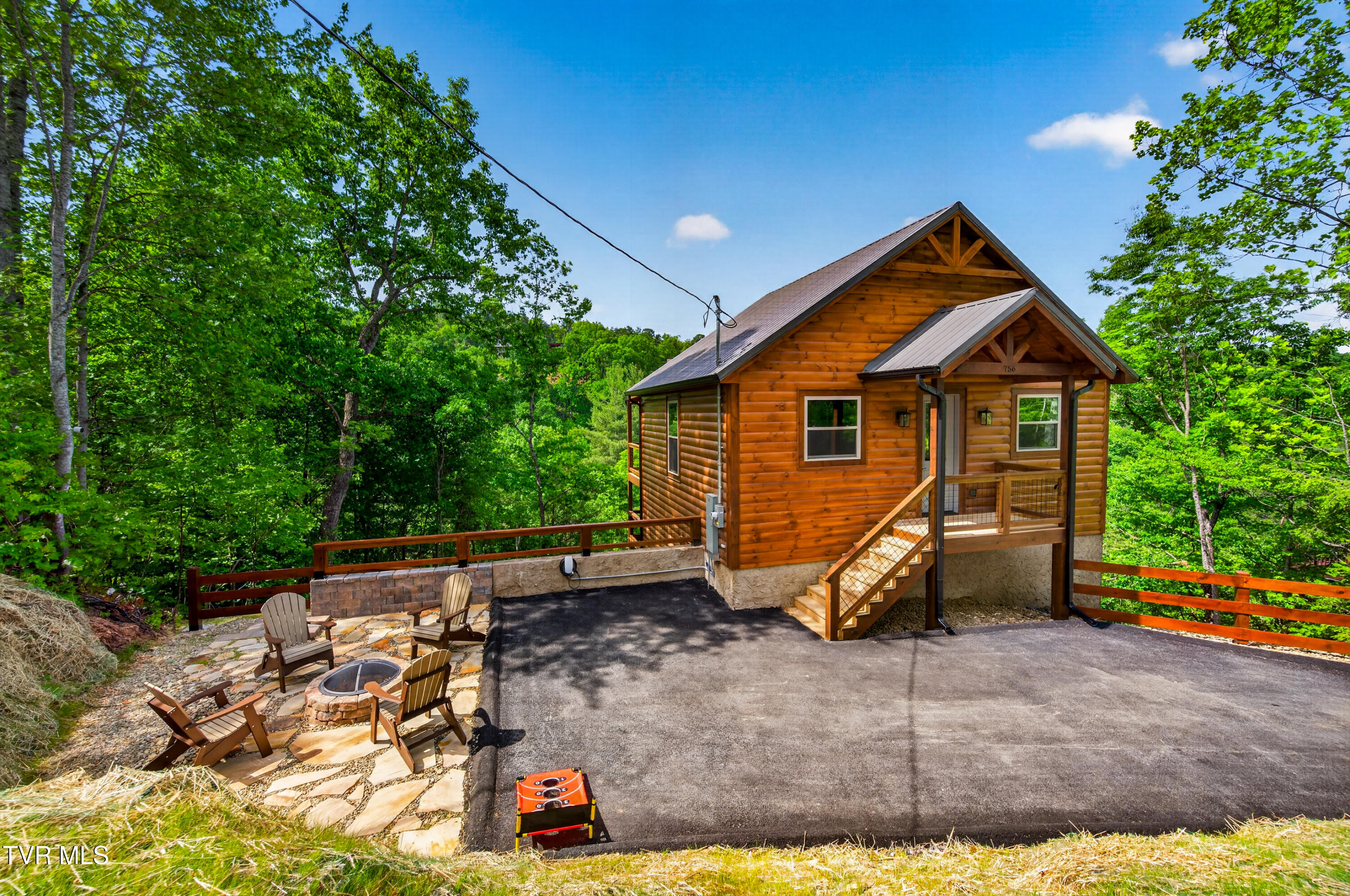 756 Ski View Lane Sevierville, TN 37876 - Photo 1 of 48 DSC_8197