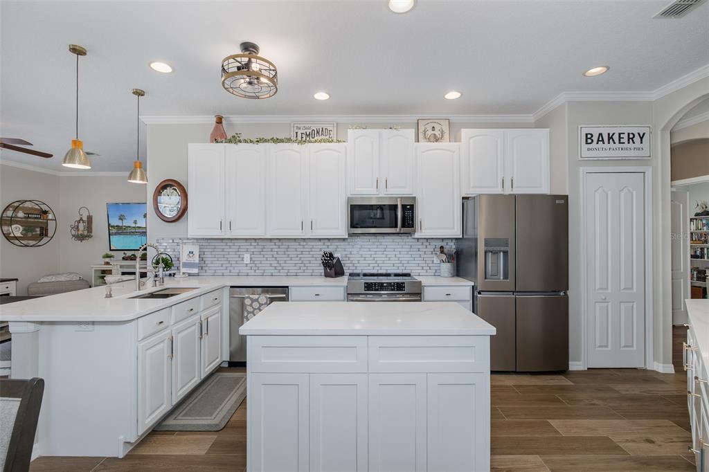 1710 Lakestone Drive Trinity, FL 34655 - Photo 13 of 82