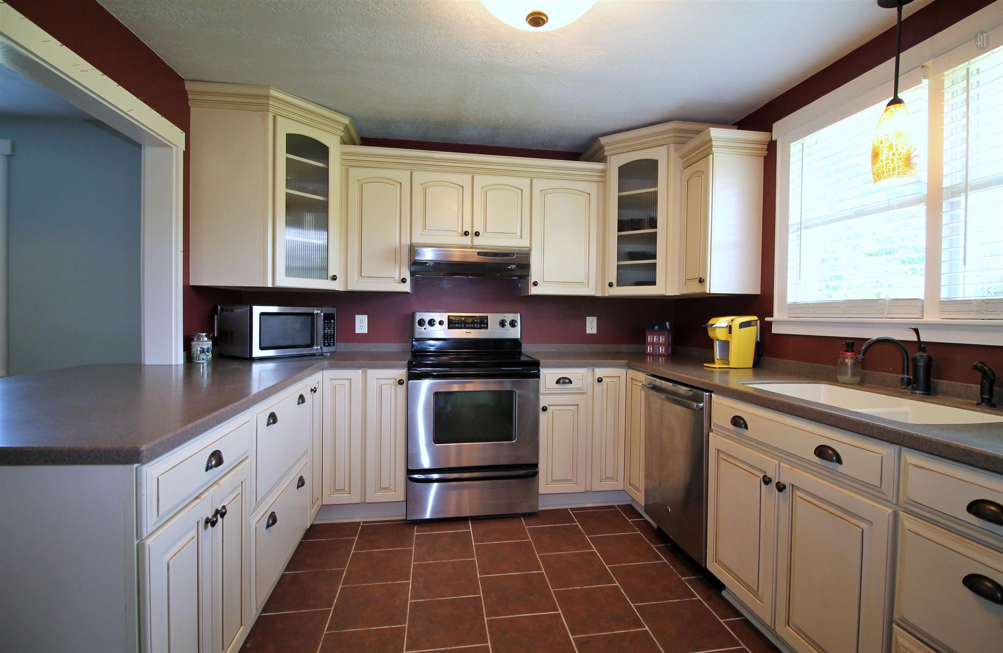 4531 Snow Creek Road Santa Fe, TN 38482 - Photo 8 of 25 Gallery Image 8