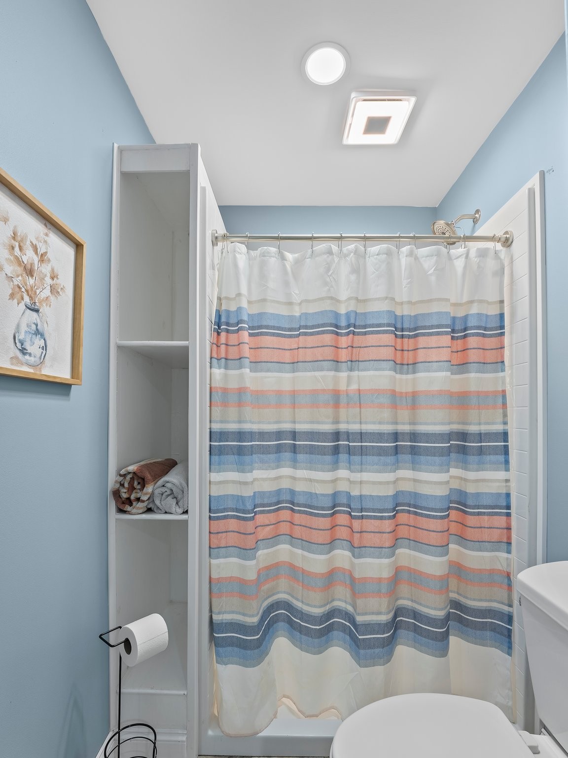 757 Thompson Creek Road Wartrace, TN 37183 - Photo 36 of 42 a bathroom with a shower curtain and a sink