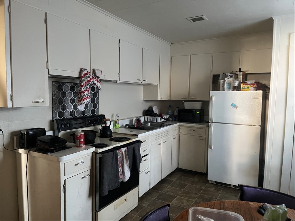 103 Pullman Avenue Rochester, NY 14615 - Photo 4 of 5