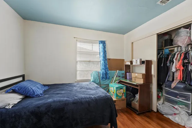 a view of a backyard with furniture