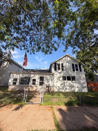 $253,999 | 1633 Avon Street, La Crosse, WI 54603