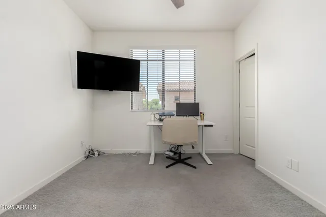 $2,400 | 2315 North 52nd Street, Unit 131, Phoenix, AZ 85008