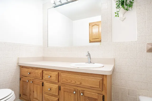 $250,000 | 758 Woodruff Avenue, Joliet, IL 60436