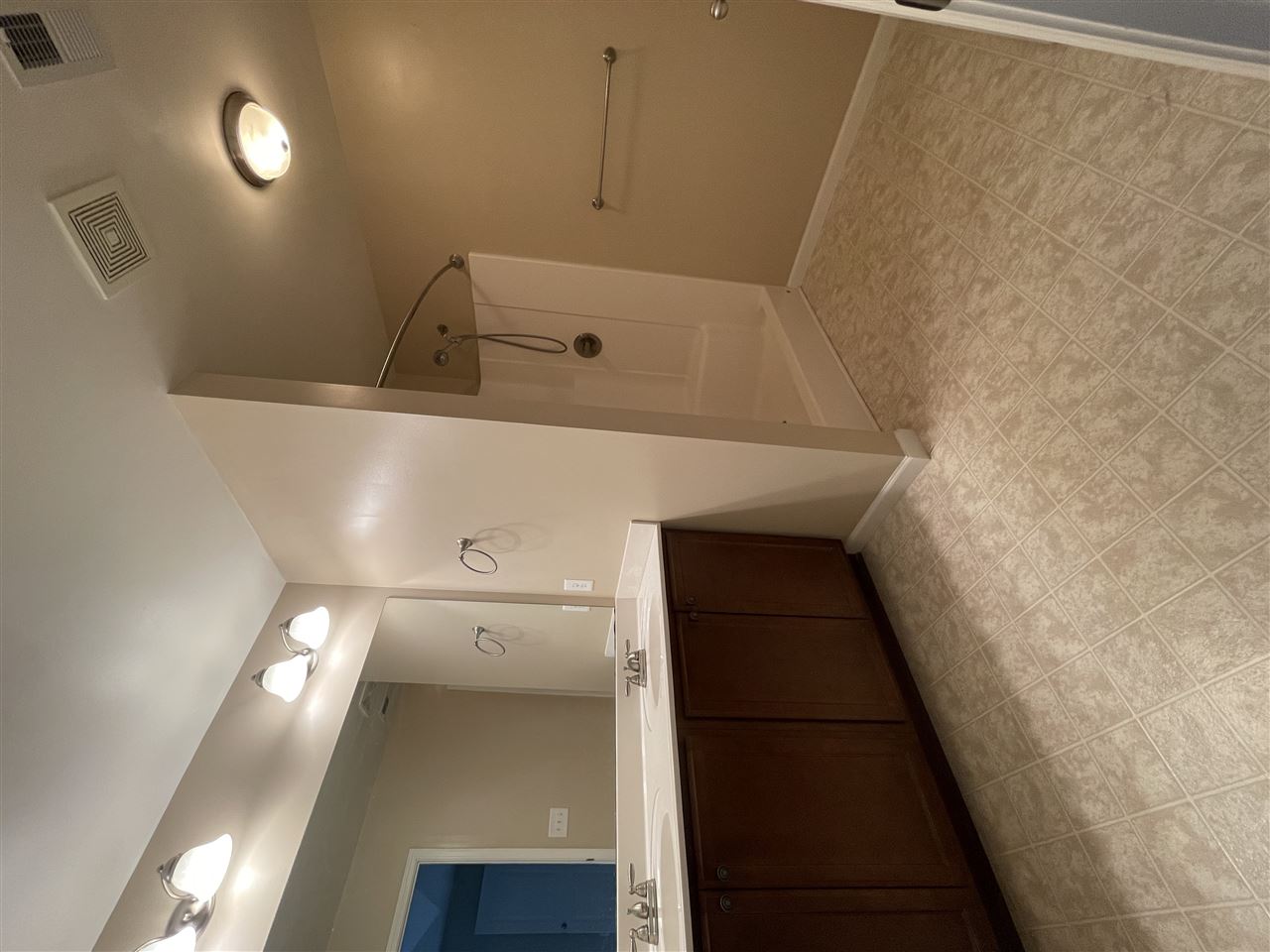 456 Bowers Road Travelers Rest, SC 29690 - Photo 5 of 9
