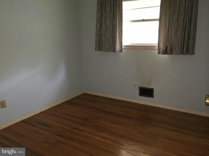 5 Stoneham Road Ewing, NJ 08638 - Photo 14 of 20 Gallery Image 14