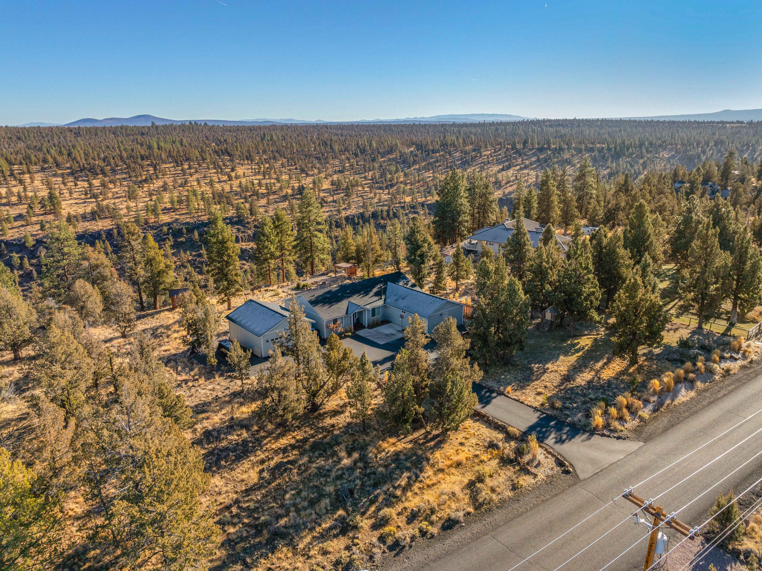 17725 Mountain View Road Sisters, OR 97759 - Photo 46 of 50 46