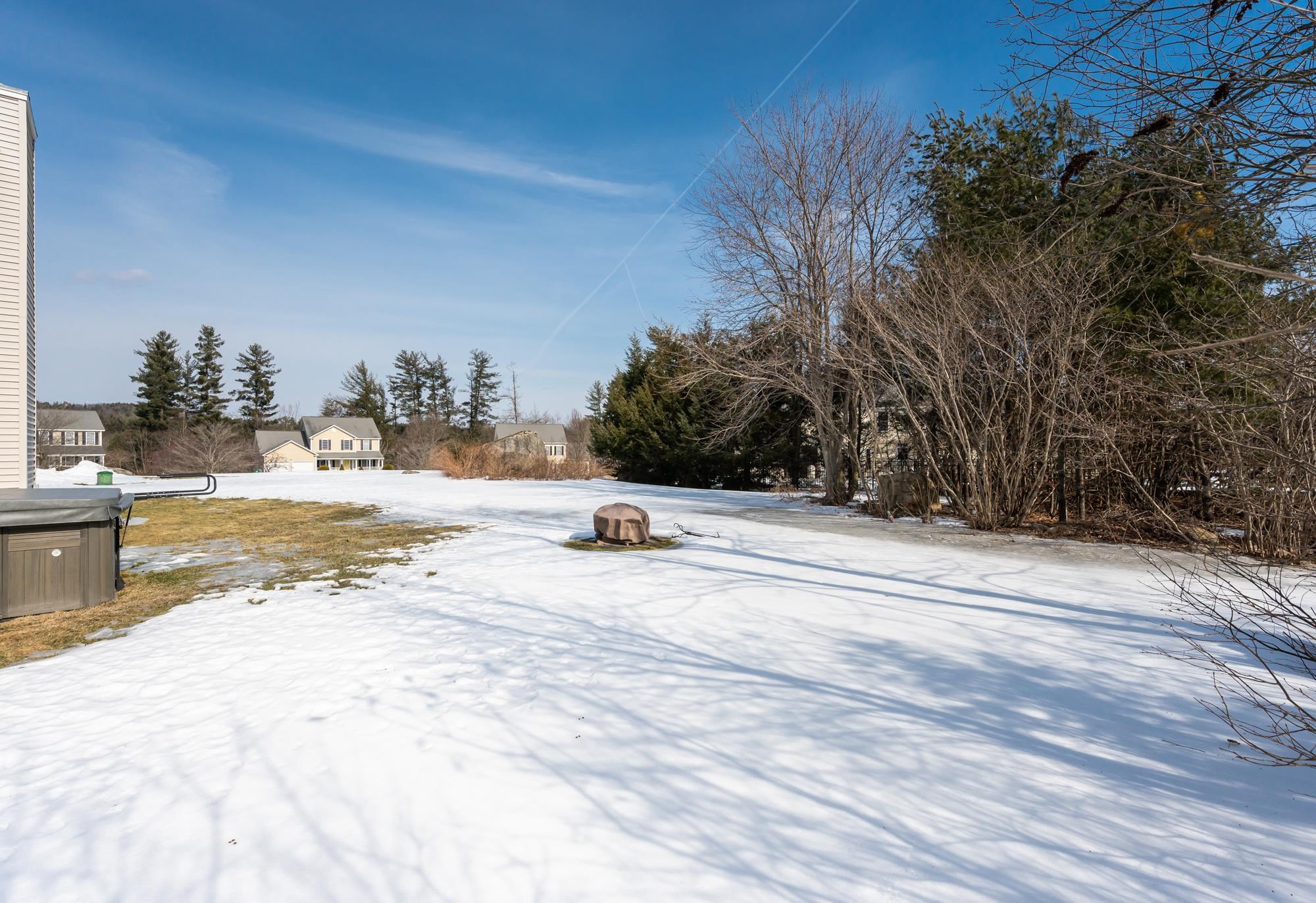 42 Winding Road Bedford, NH 03110 - Photo 28 of 32