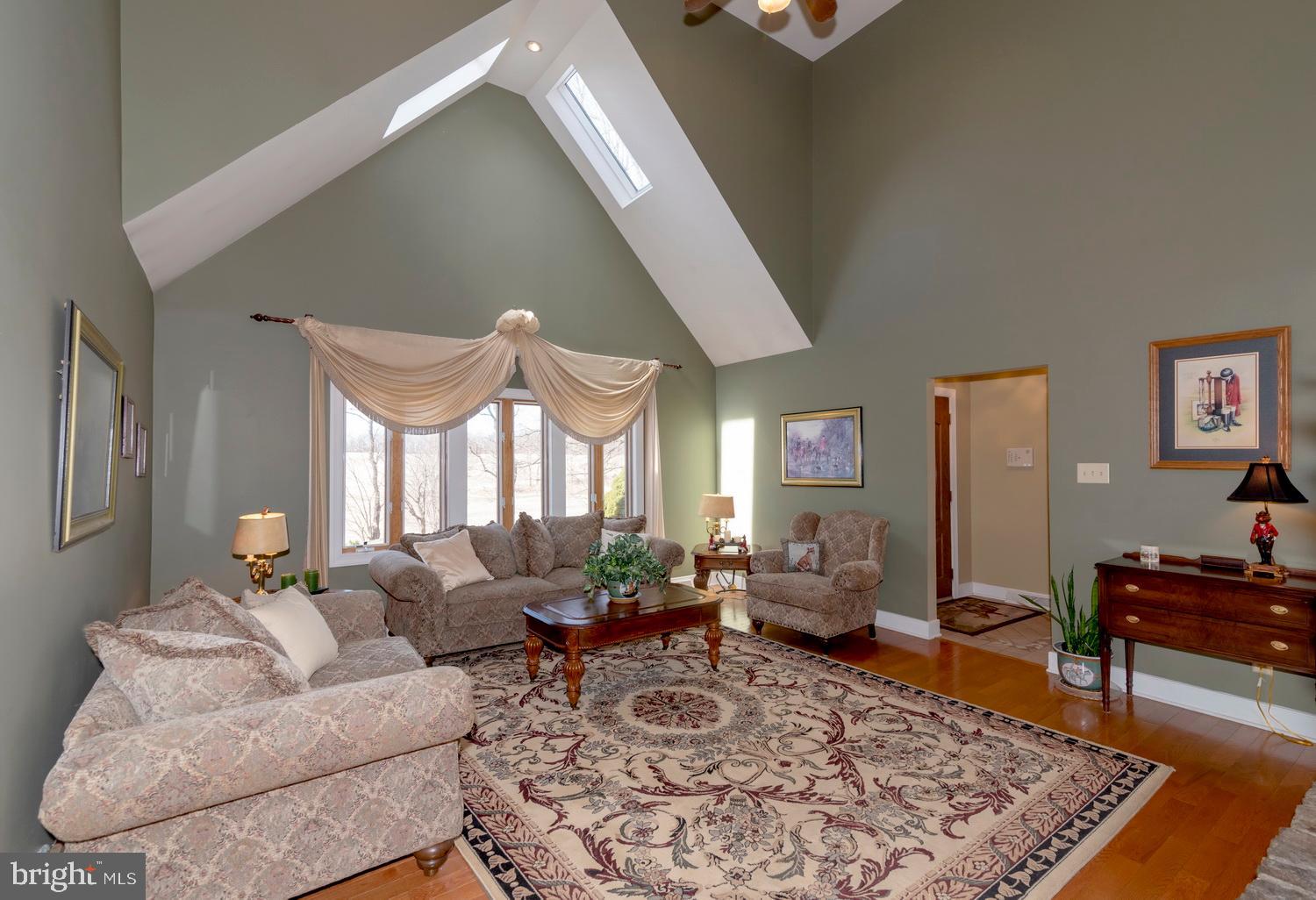 686 Currie Road Ranson, WV 25438 - Photo 4 of 49 2 story cathedral ceilings.