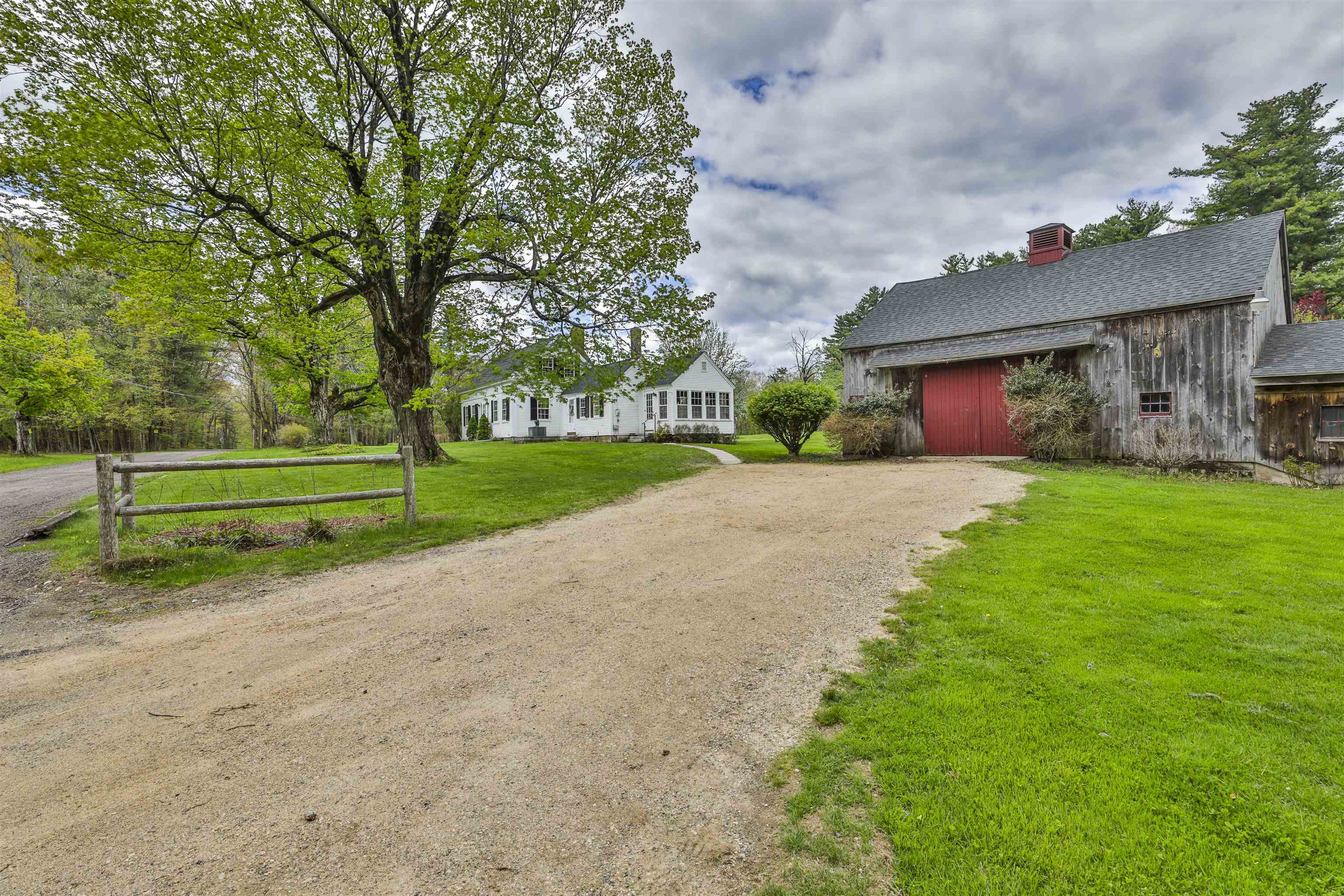 1 Featherbed Lane Derry, NH 03038 - Photo 3 of 46