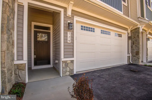 $2,850 | 129 Leather Flower Drive, Front Royal, VA 22630