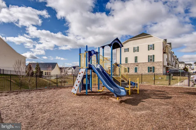 $2,850 | 129 Leather Flower Drive, Front Royal, VA 22630