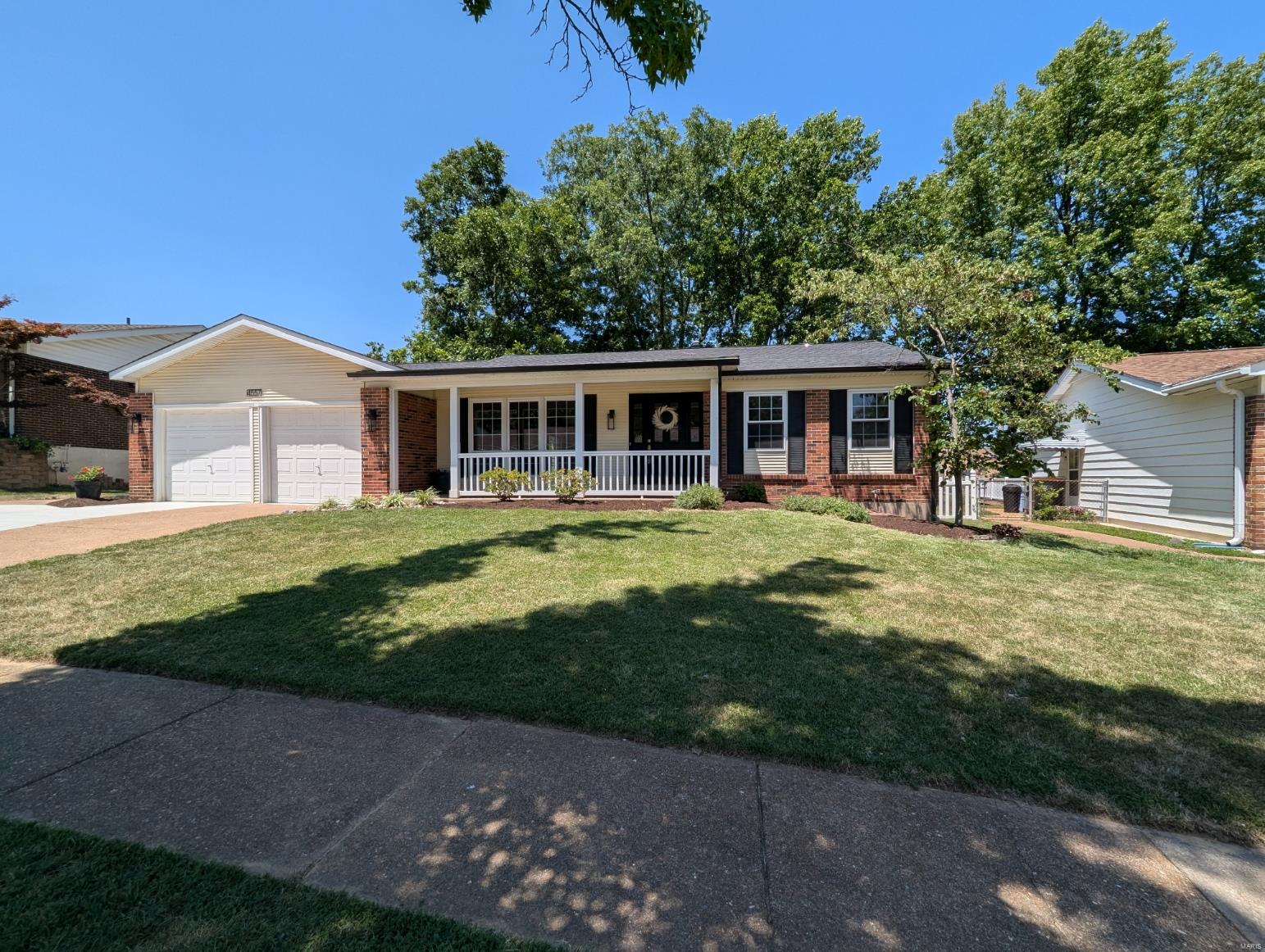 4557 Thicket Drive St. Louis, MO 63129 - Photo 2 of 36