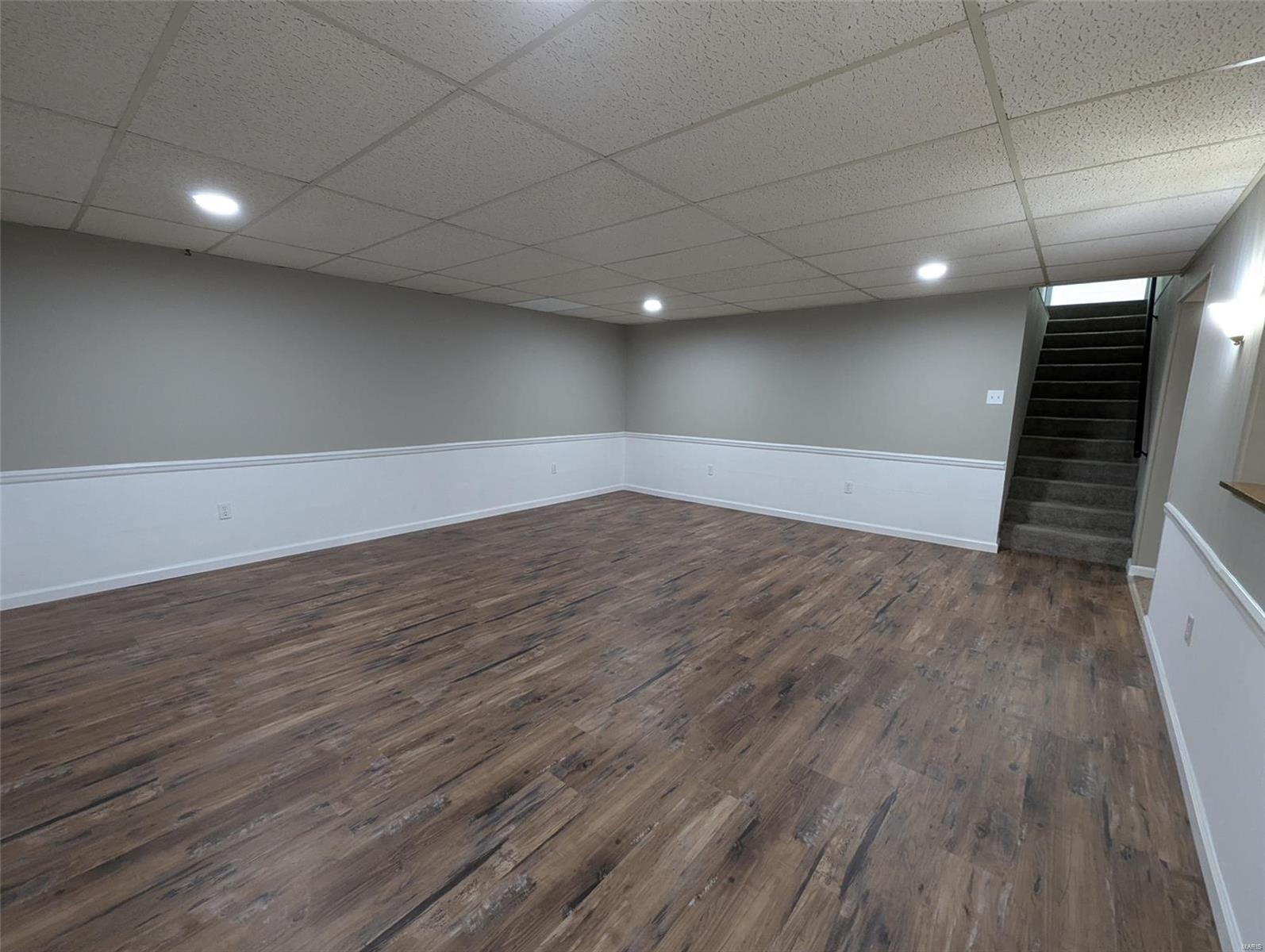 4557 Thicket Drive St. Louis, MO 63129 - Photo 29 of 36