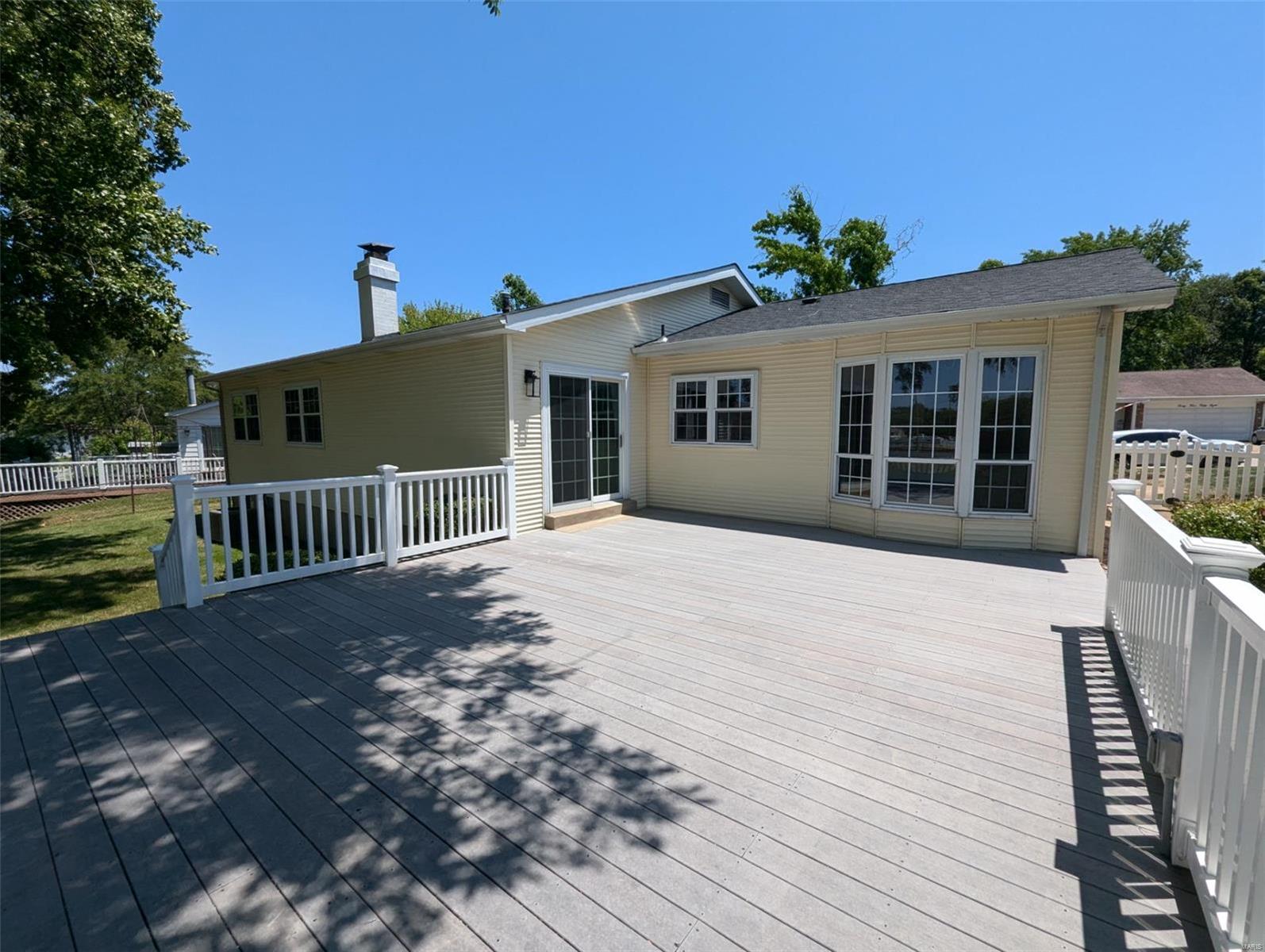 4557 Thicket Drive St. Louis, MO 63129 - Photo 32 of 36