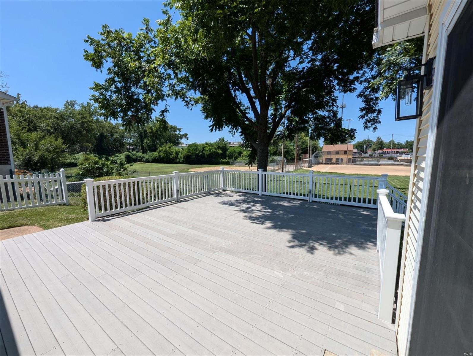 4557 Thicket Drive St. Louis, MO 63129 - Photo 34 of 36