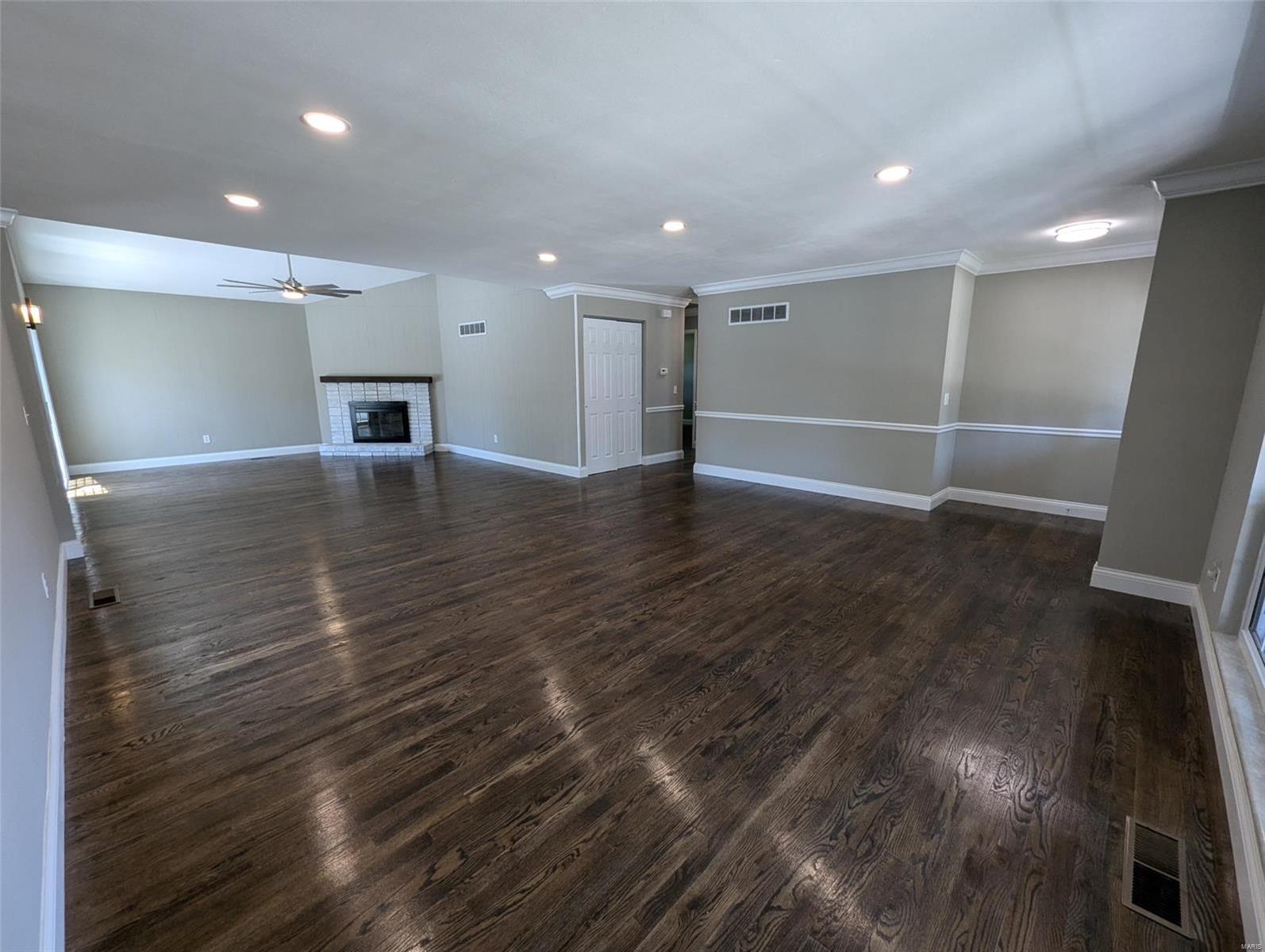 4557 Thicket Drive St. Louis, MO 63129 - Photo 9 of 36