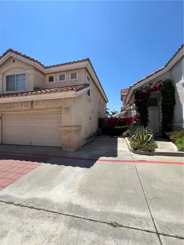 a view of a house with a outdoor space