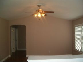 237 Reed Avenue Greeneville, TN 37743 - Photo 3 of 9 Living Room