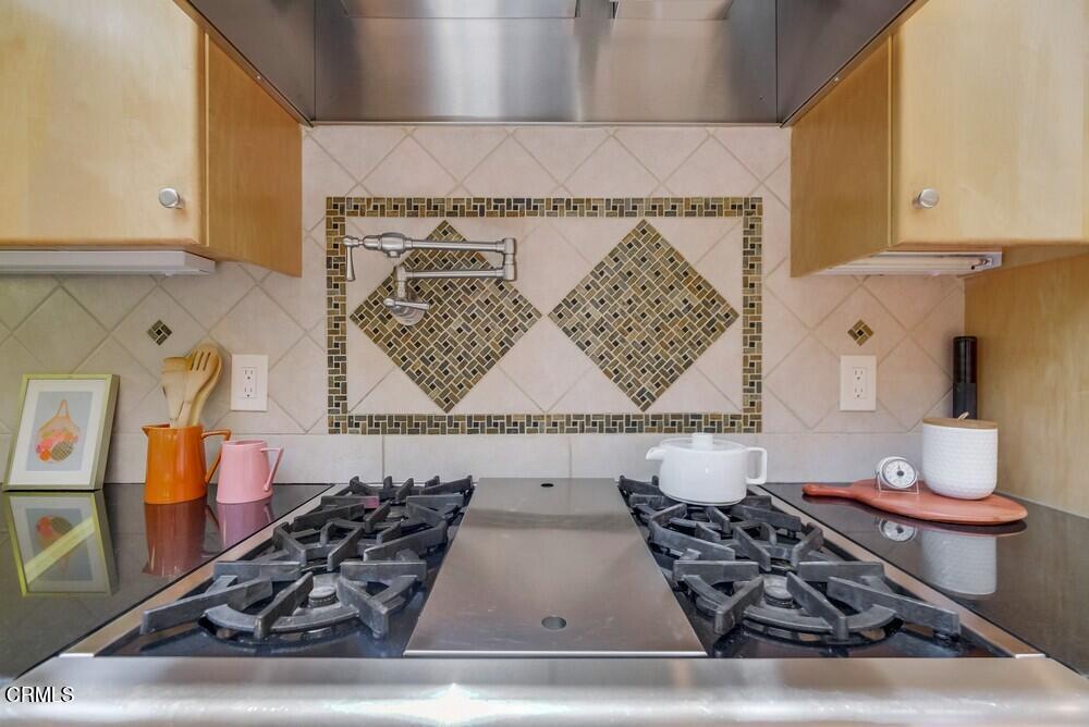 6287 Pine Crest Drive Los Angeles, CA 90042 - Photo 19 of 64 6287-pine-crest-dr-036_web